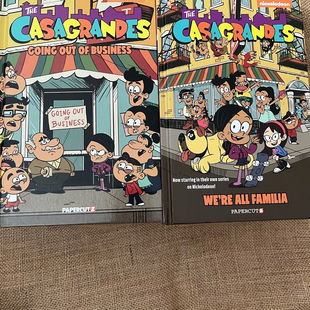Nickelodeon The Casagrandes Comic Book Set - Colorful Covers